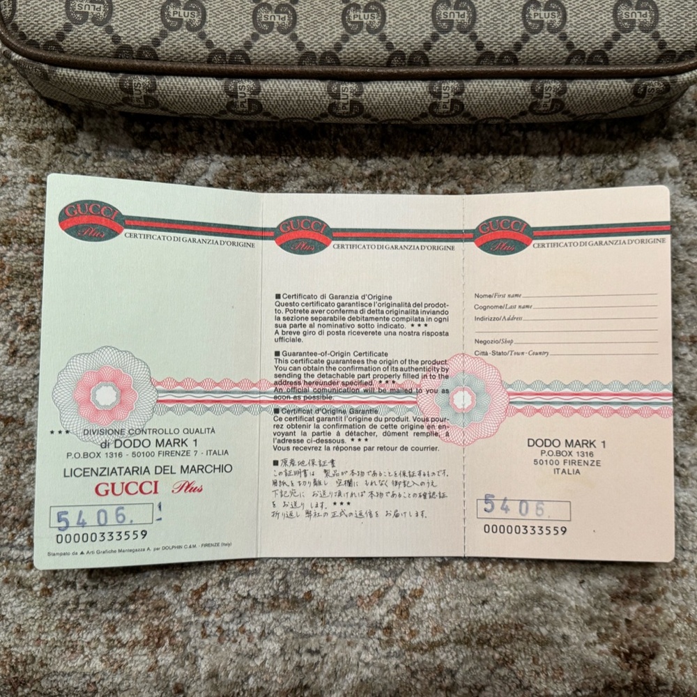 Gucci Clutch With Authenticity Card - Picture 4 of 7